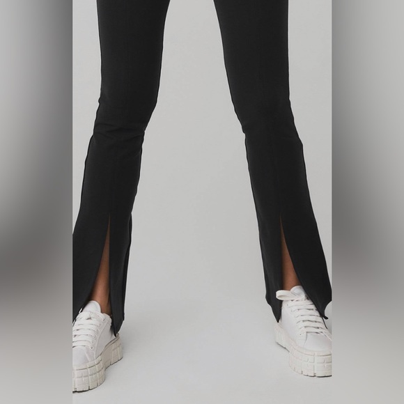 Alo High Waist Flutter Leggings size S! - Picture 2 of 3